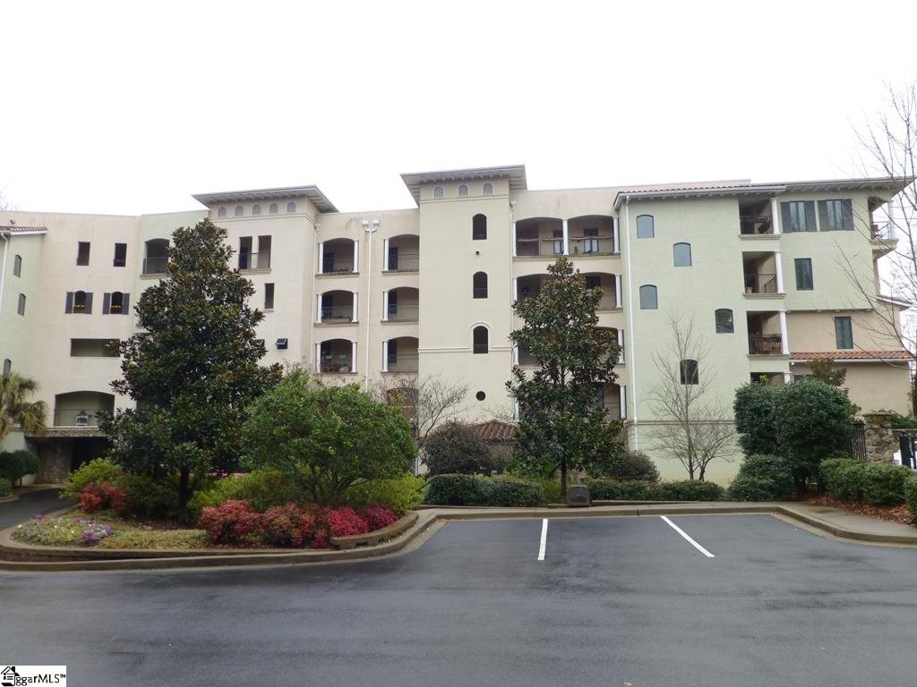 1209 E Washington Street Unit 302