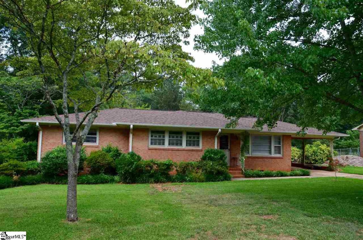 205 Montis Drive