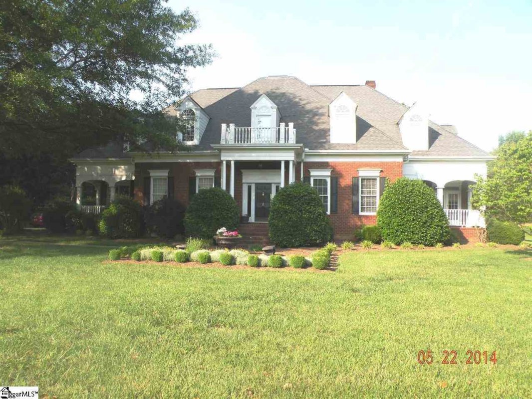 6 Weatherby Drive