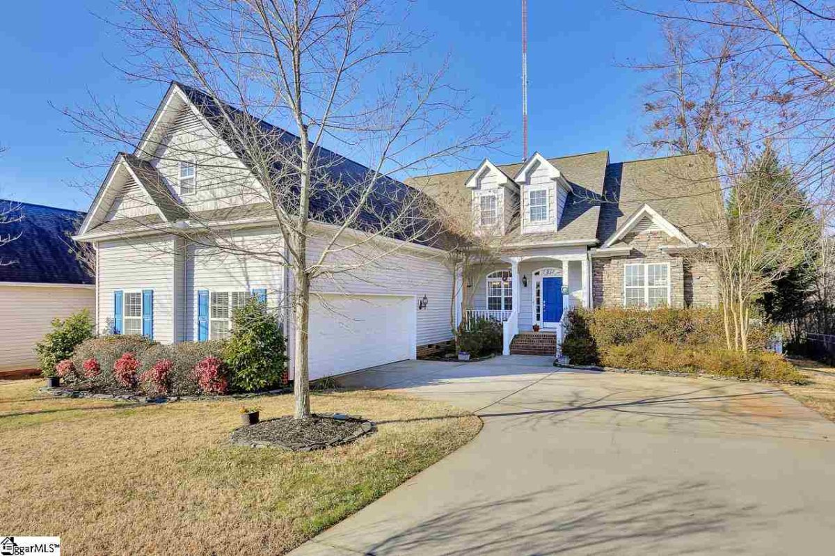 606 Austin Woods Court
