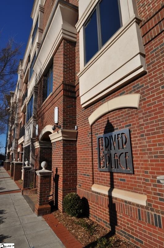 155 Riverplace Unit 201