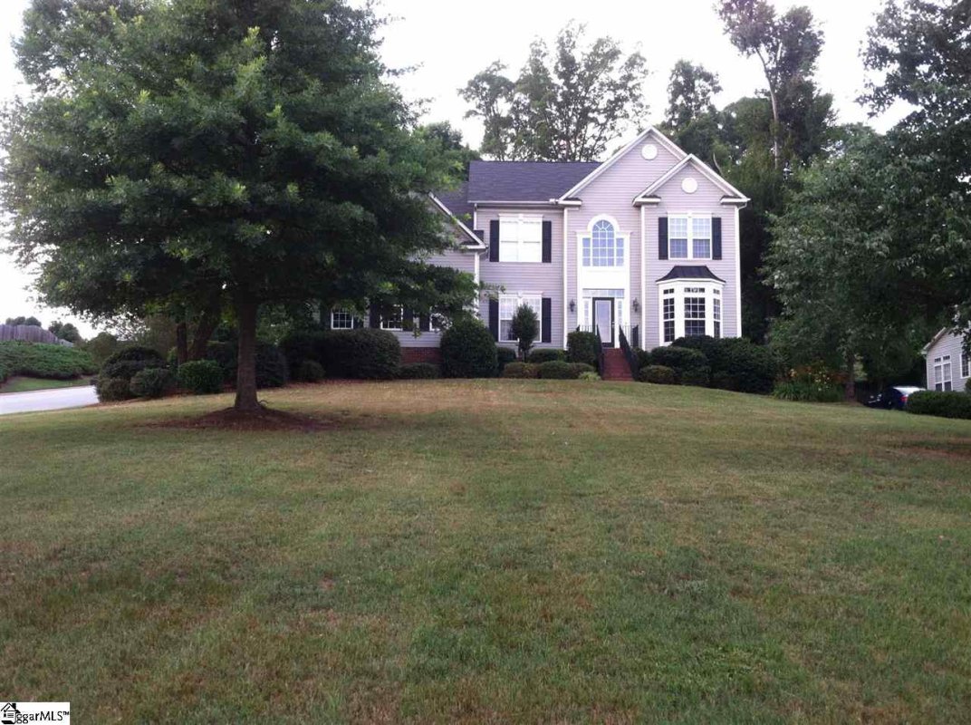 201 Great Pines Drive