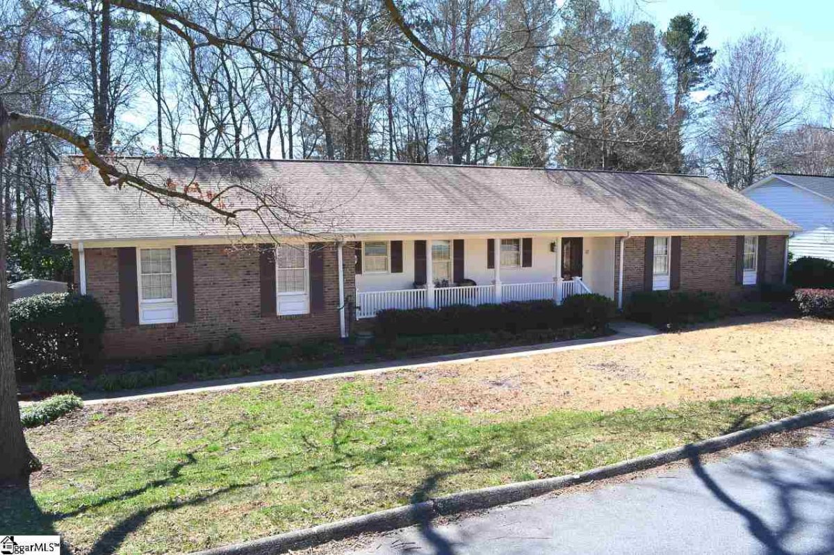 12 Rosewood Drive