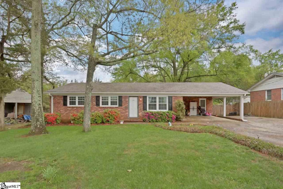 108 Pinehurst Drive