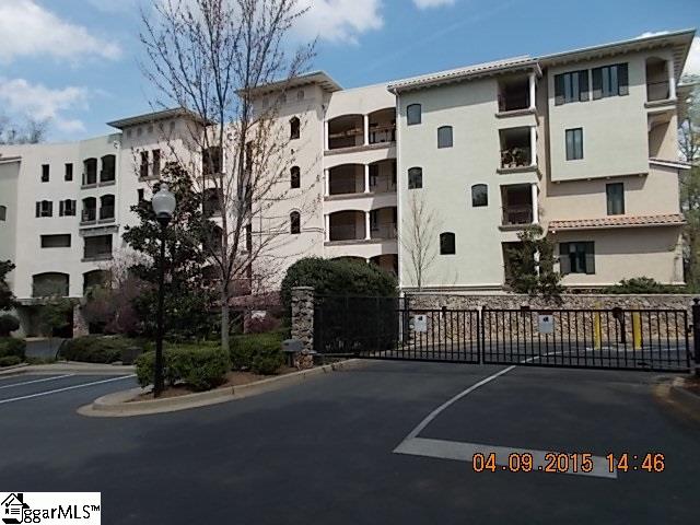 1209 E Washington Street #201