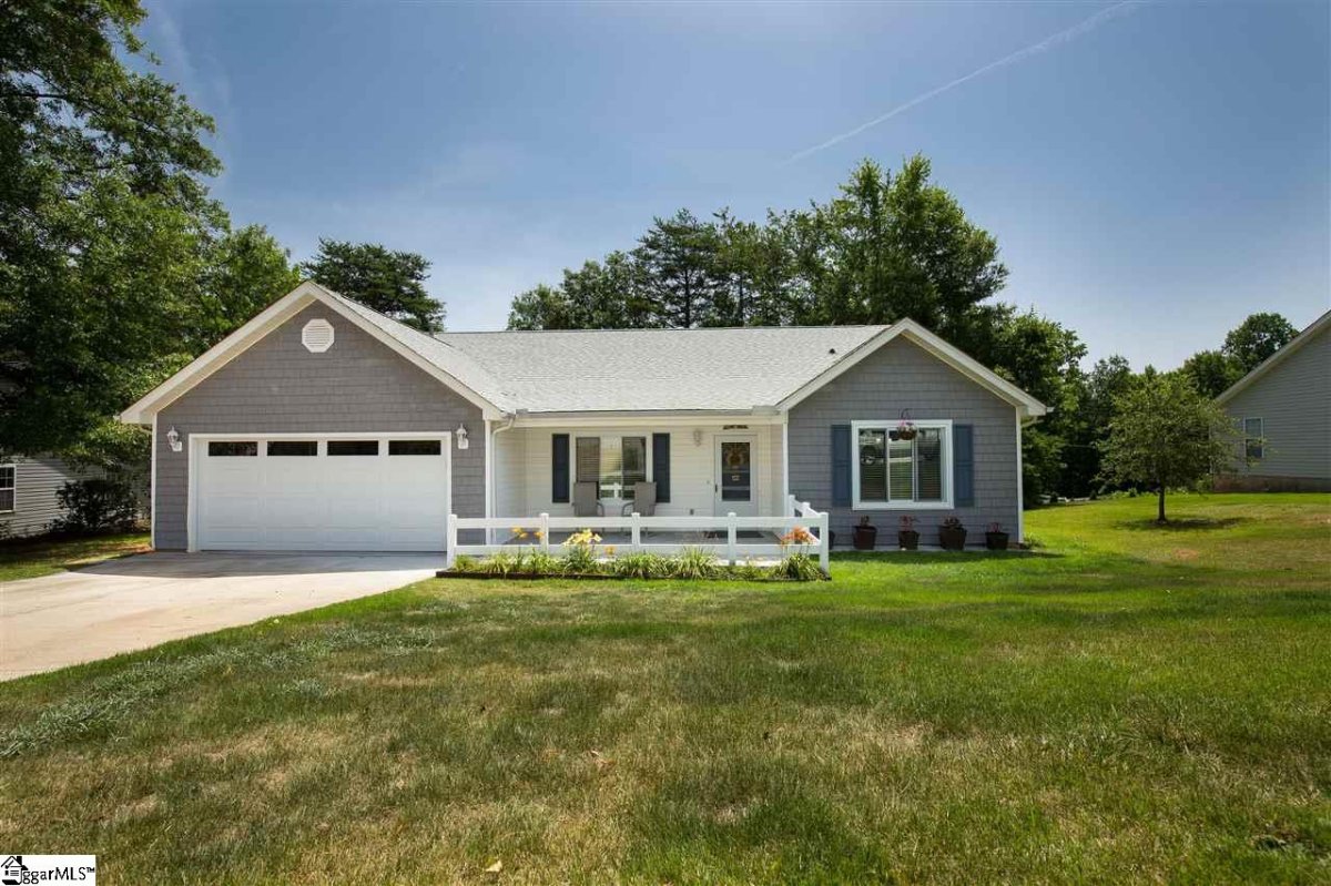 105 Admiral Lane