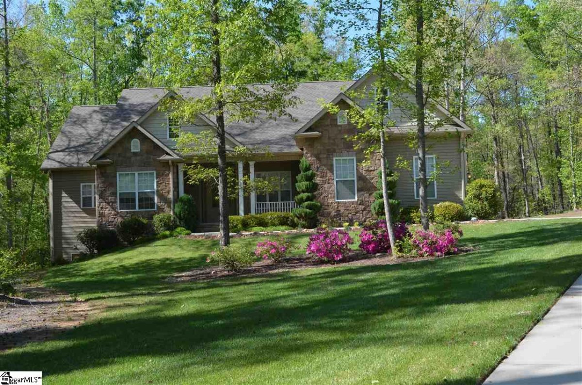 500 Woodheights Way