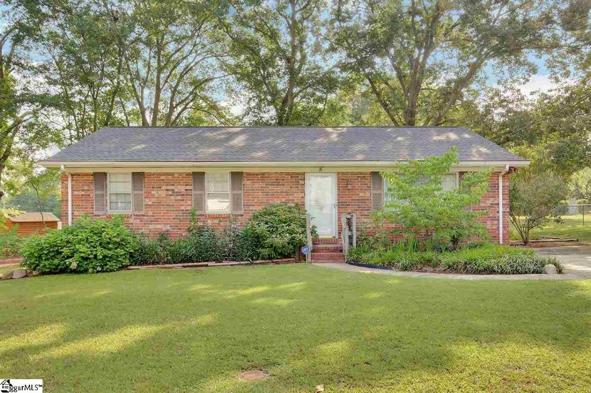 3 Greenfield Court