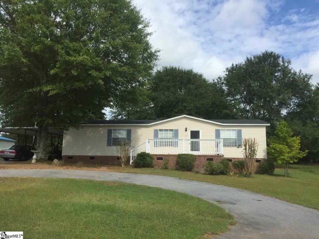 105 Cedar Ridge Drive