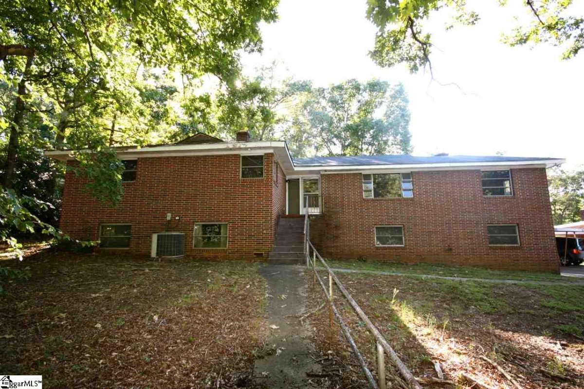 14 Arbutus Trail