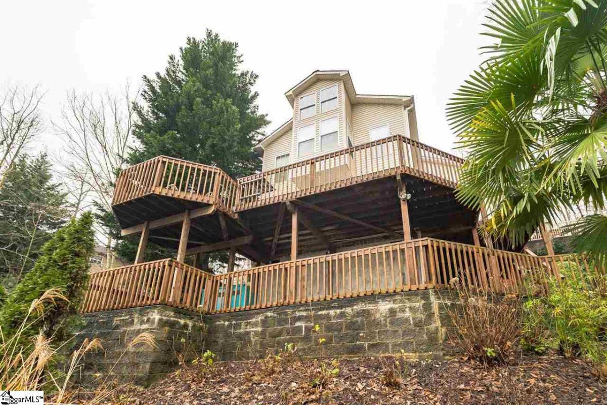 215 Riverlake Road
