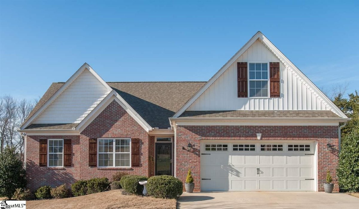 104 Fox Farm Way