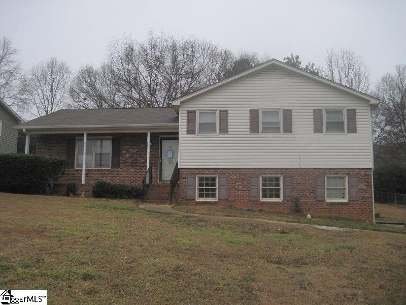 413 Holly Lane