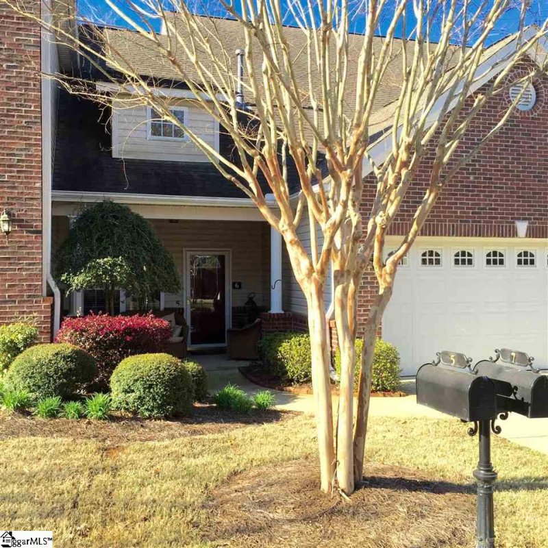 6 Butler Crossing Drive