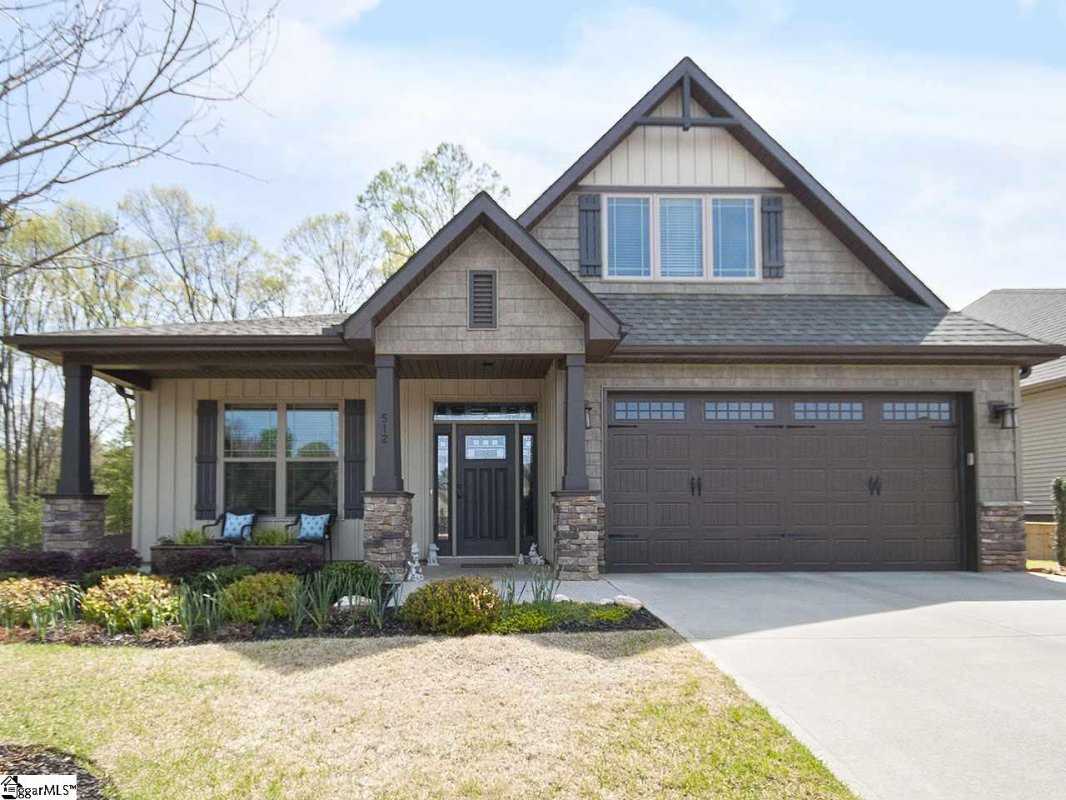 512 Fulton Court