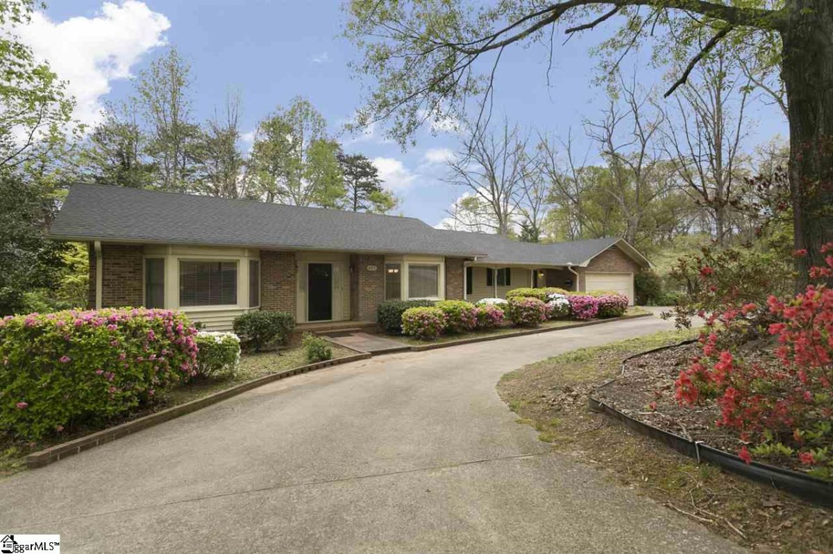 207 Mill Estate Road