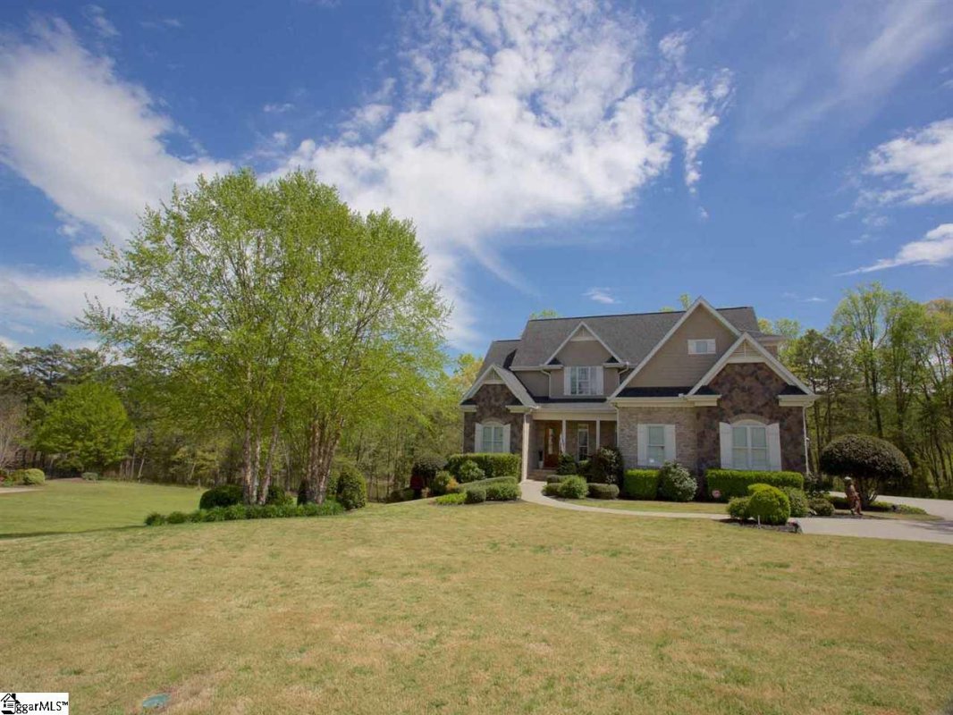 6 Great Lawn Drive