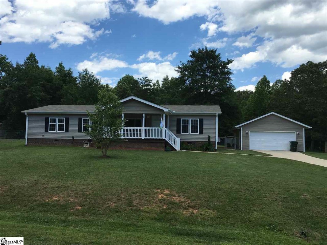 116 Lakeside Drive