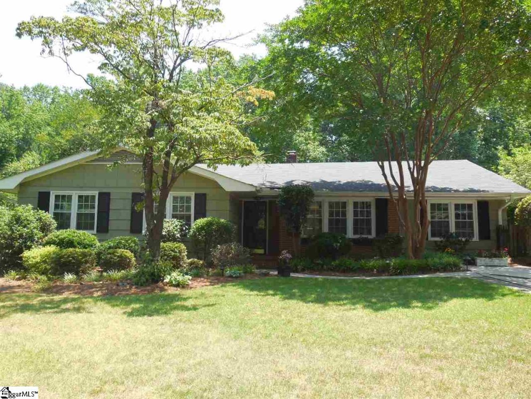 18 Selwyn Drive