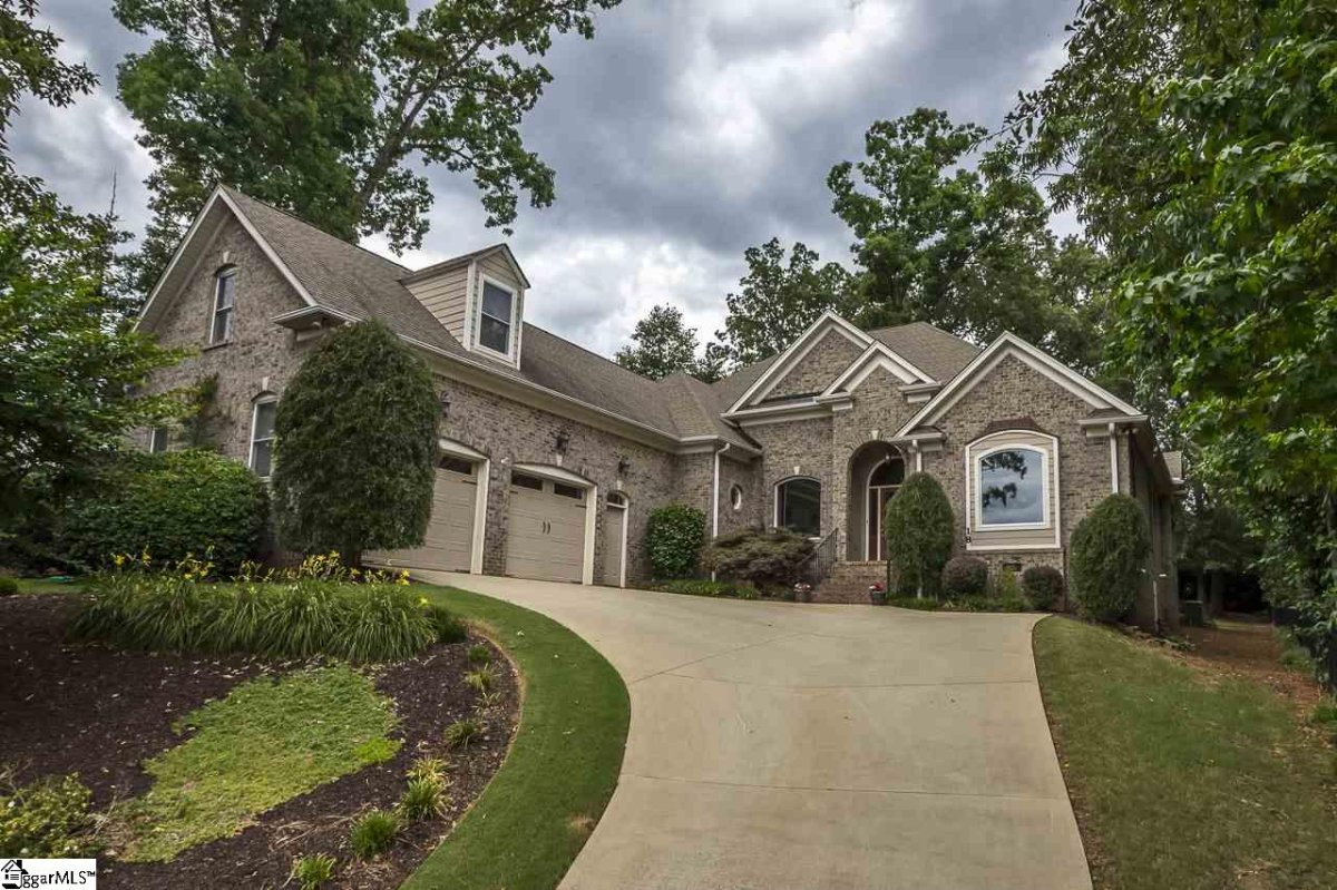 18 Wyndhaven Court