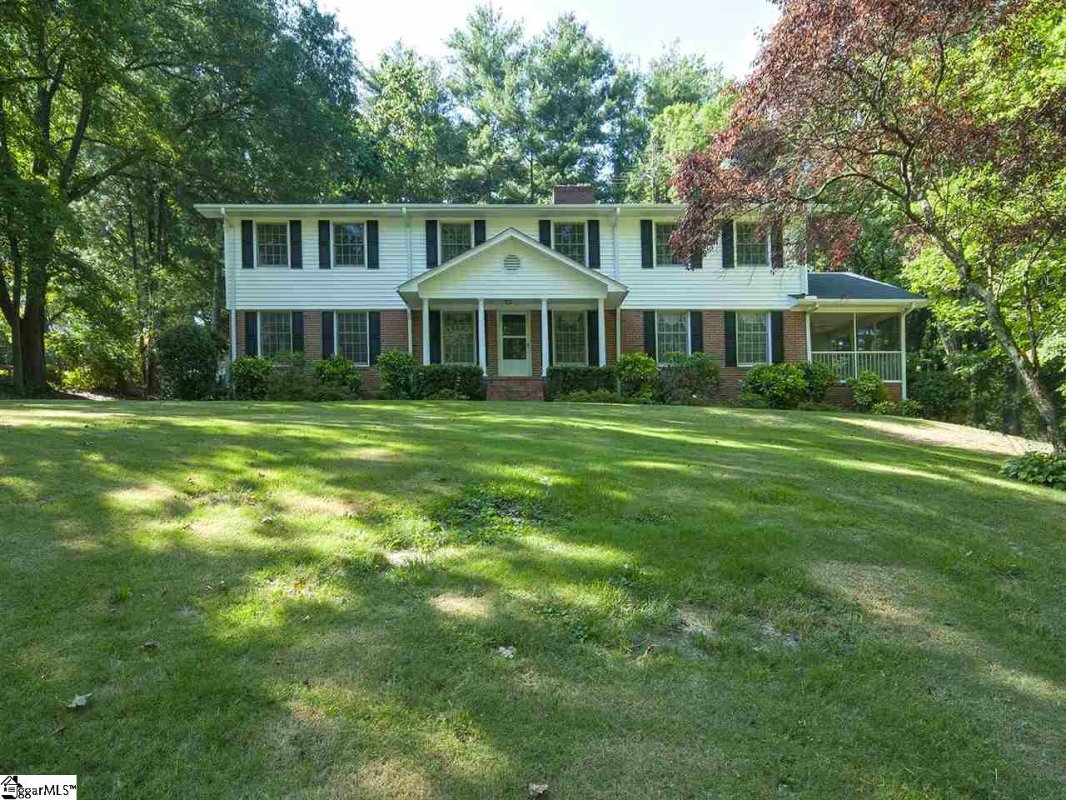 106 Pinewood Drive