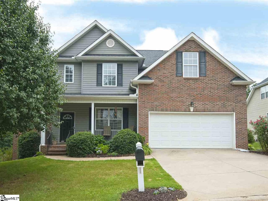 302 Glencrest Court