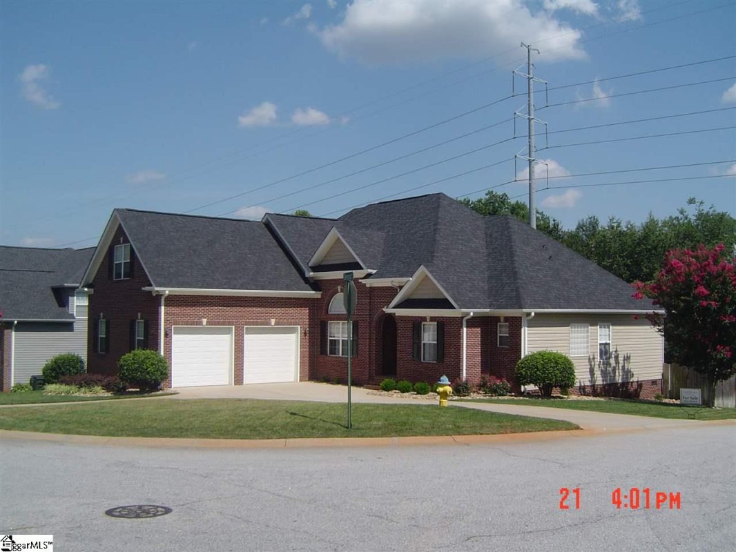 300 Glencrest Court