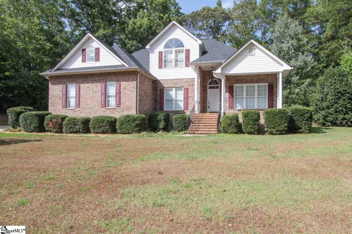 106 Royal Oaks Drive