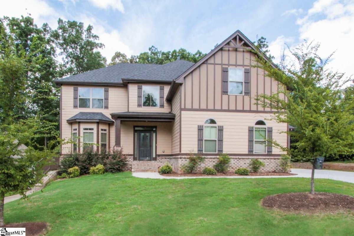 207 Middle Brooke Drive