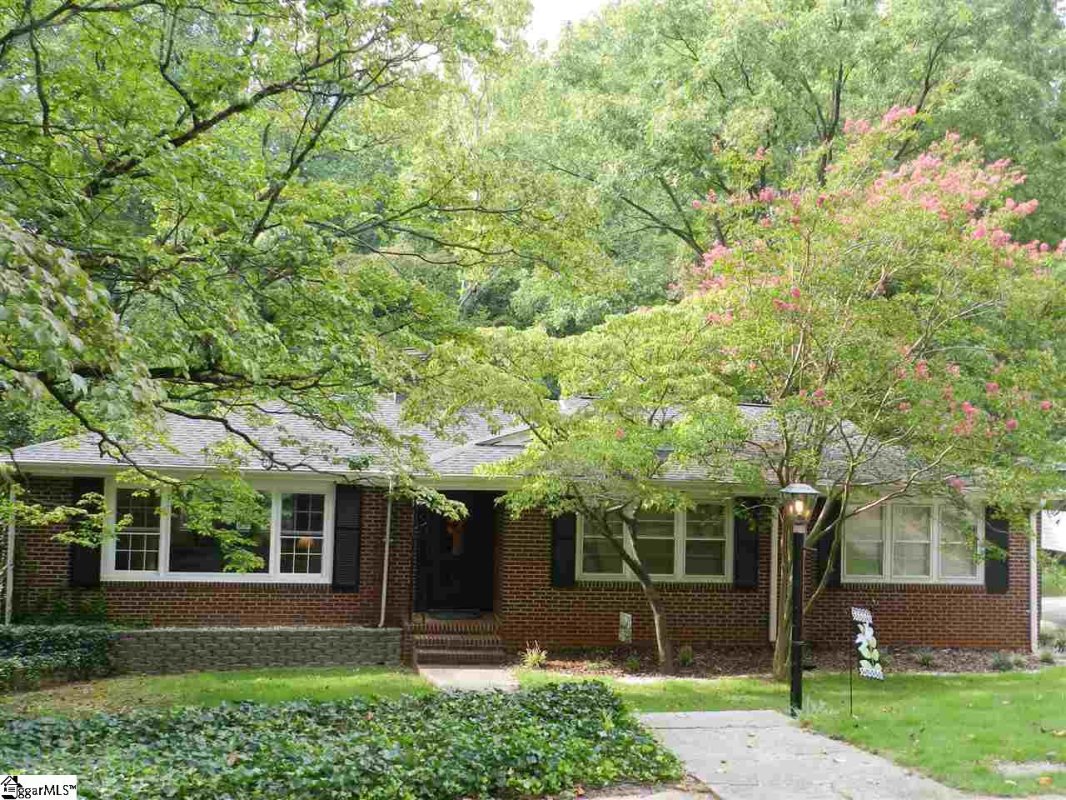 211 Bradley Boulevard