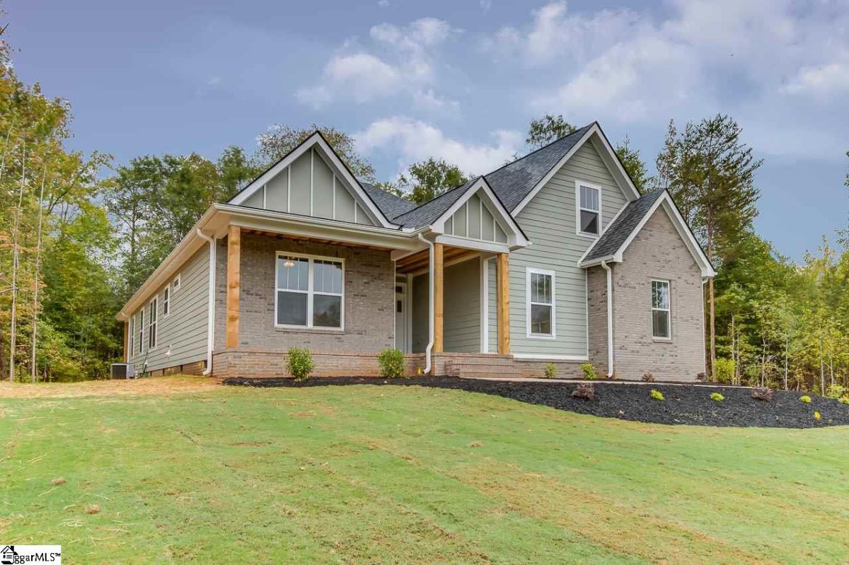 212 Saddle Creek Court