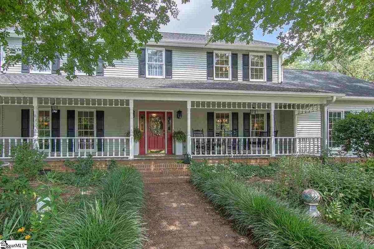 205 Woodbridge Way