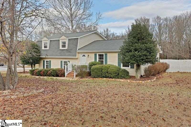306 Stonehaven Lane