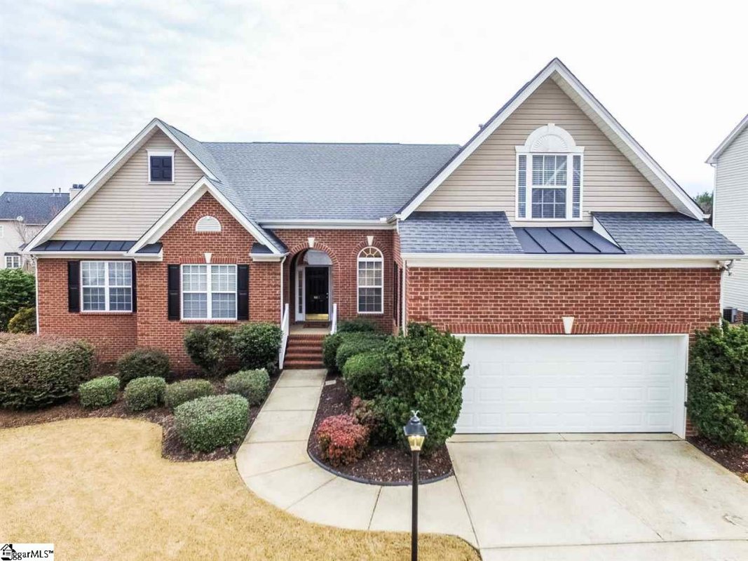 611 Heathercrest Court