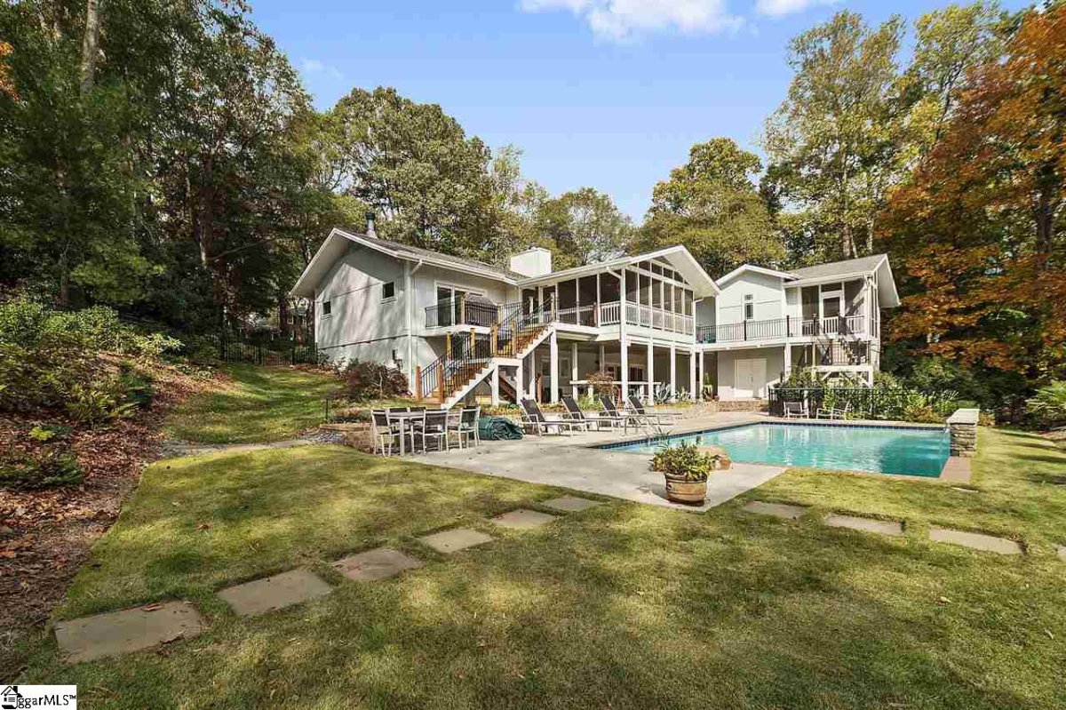 53 Forest Lane