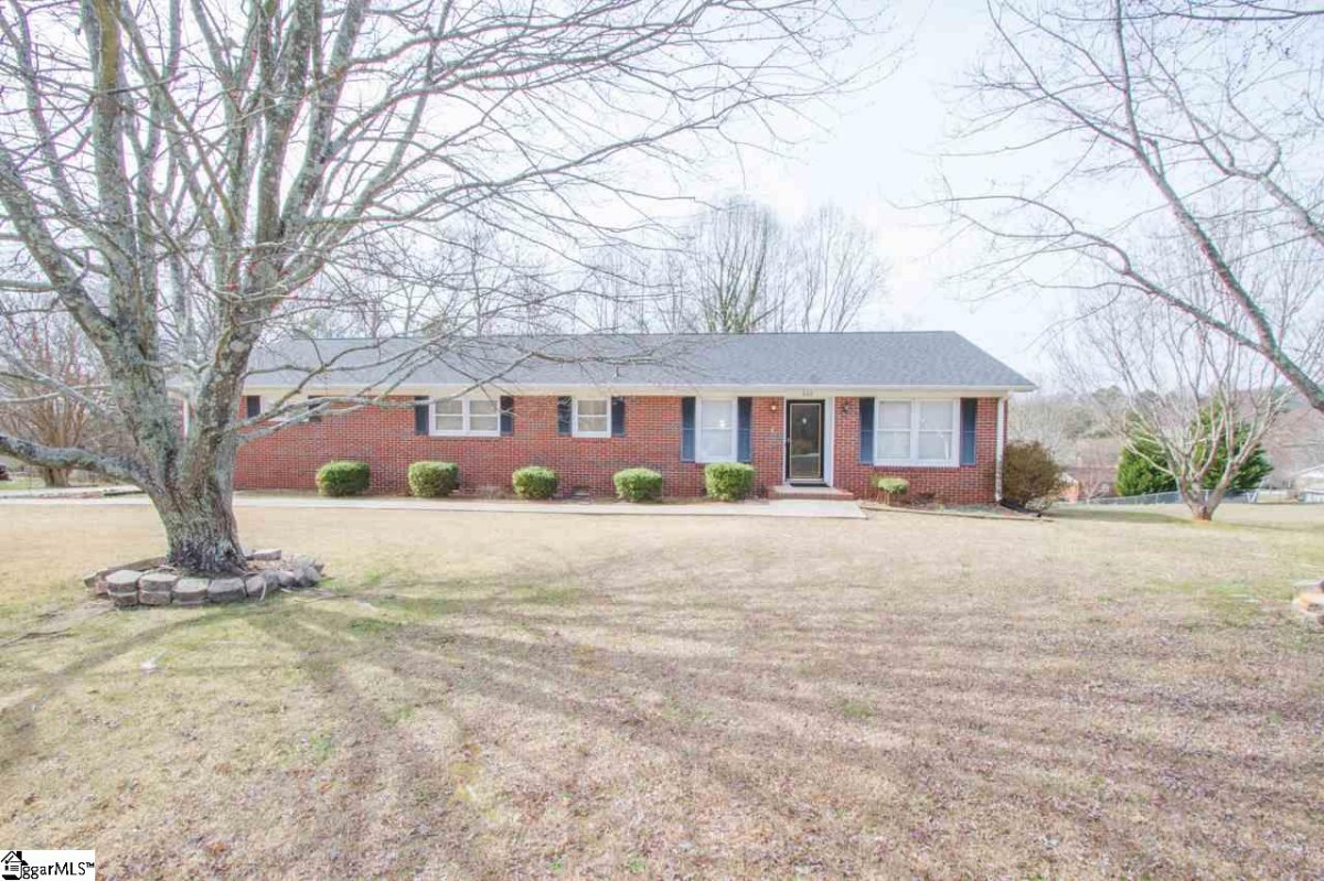 208 Ridgecrest Drive