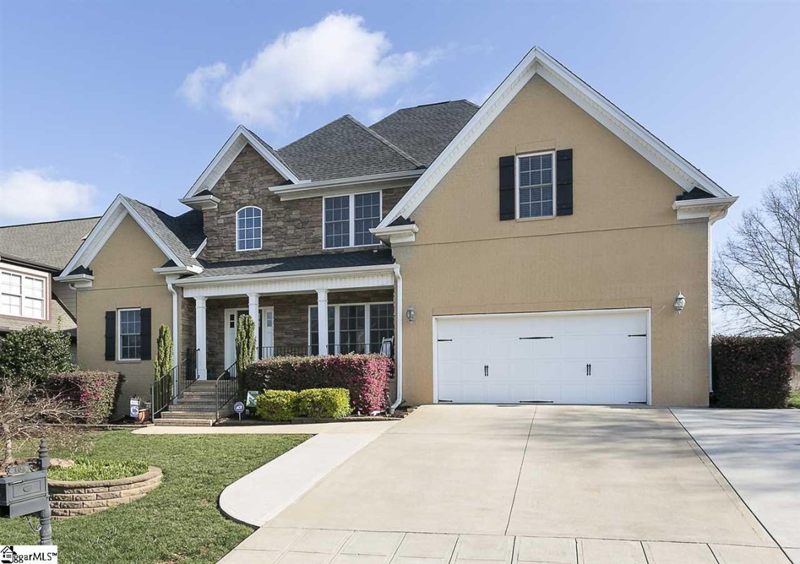 104 Kettle Oak Way