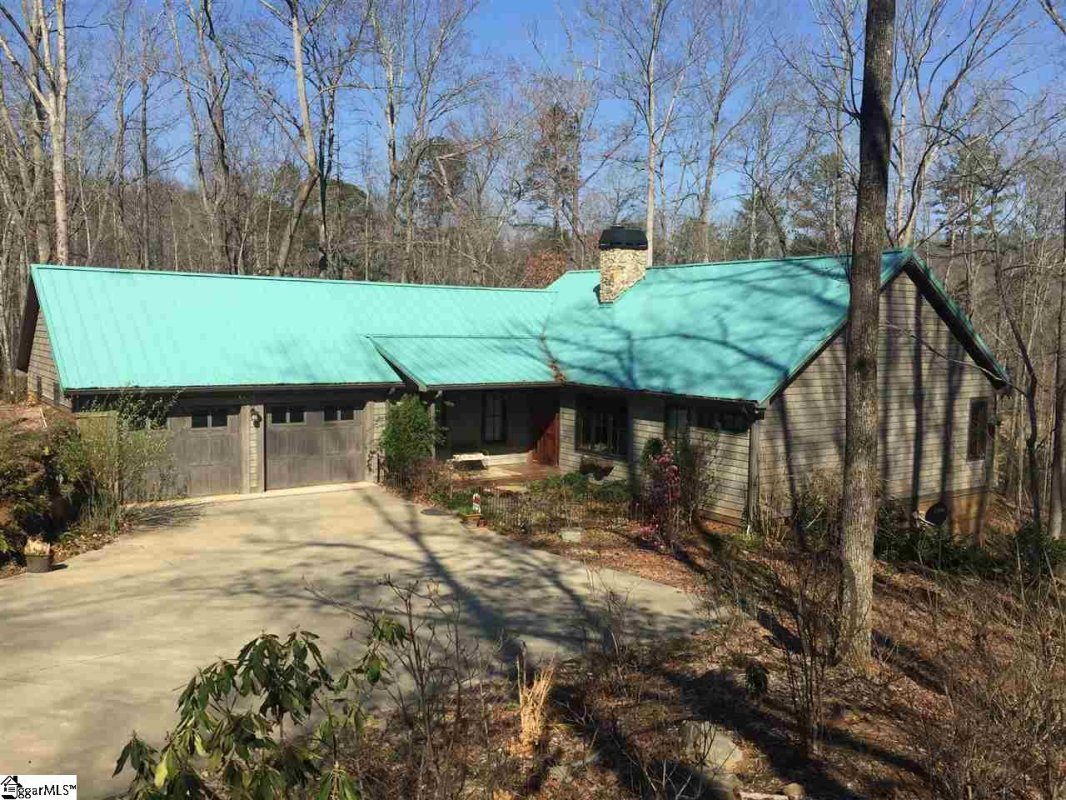 52 Forest Drive