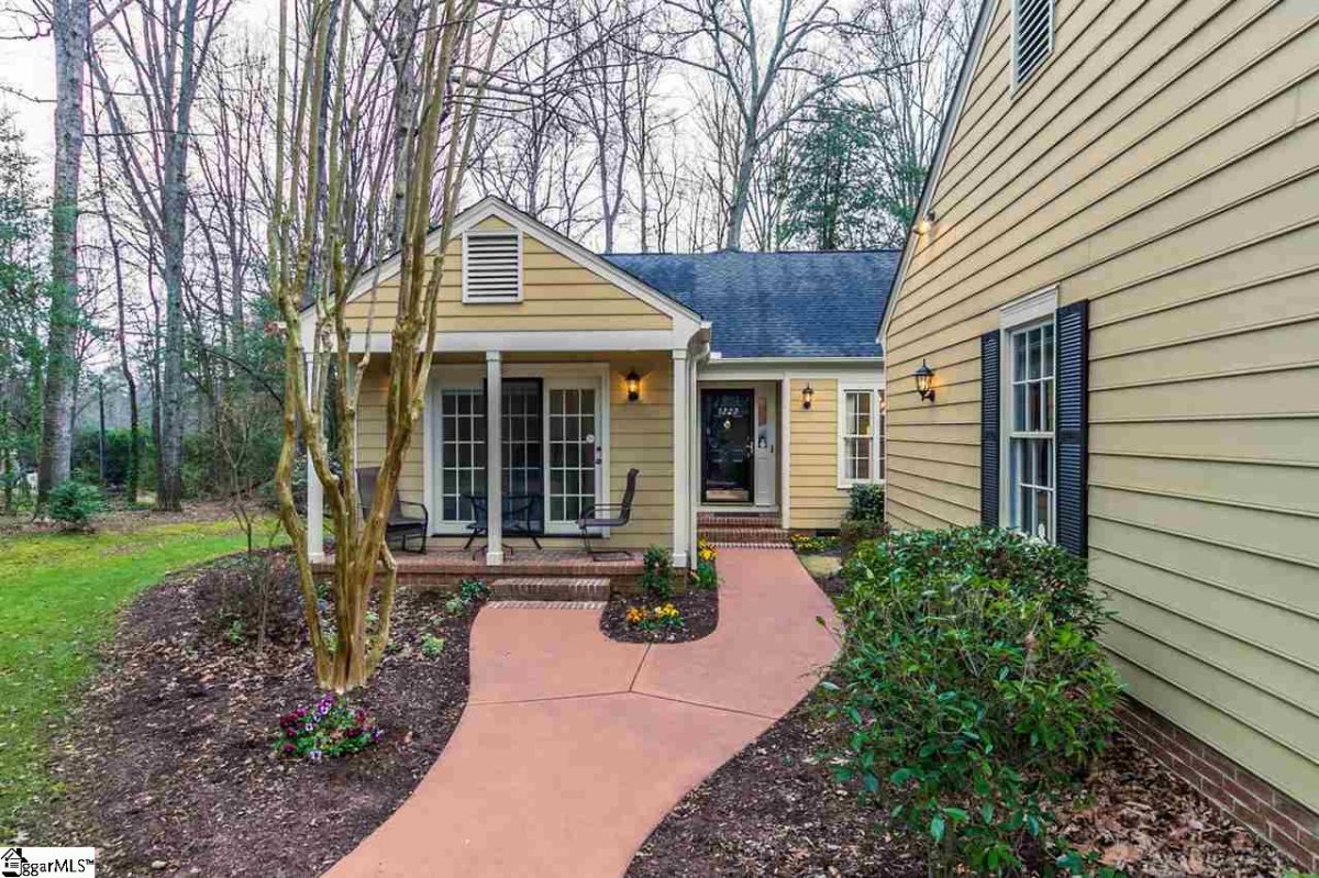 1222 Shadow Way