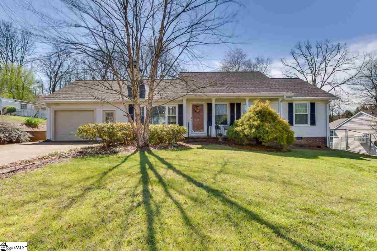 19 Paddock Lane