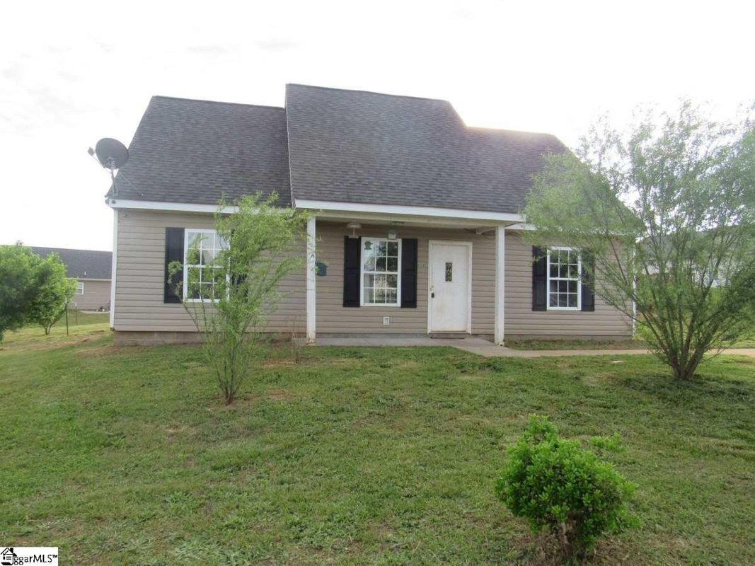 202 Jarrett Lane