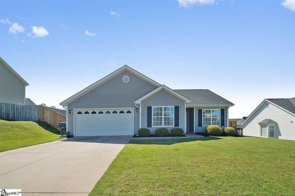8 Clematis Drive