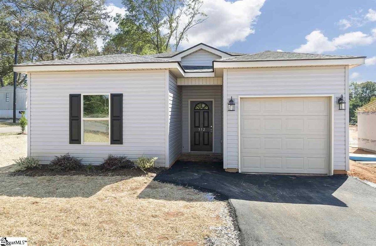 352 Crescent Circle