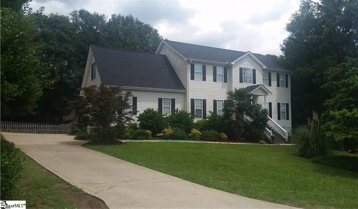 808 Knollwood Drive