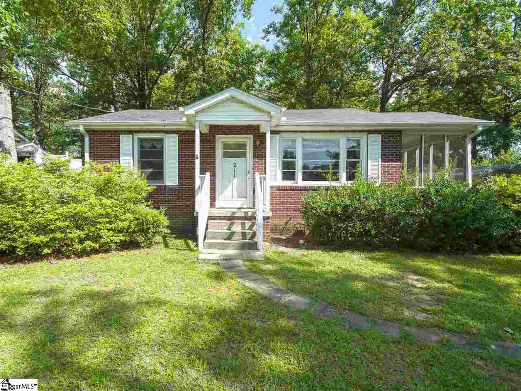 211 N Pliney Circle