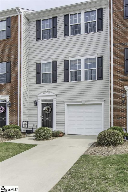 106 Sylvan Oak Way