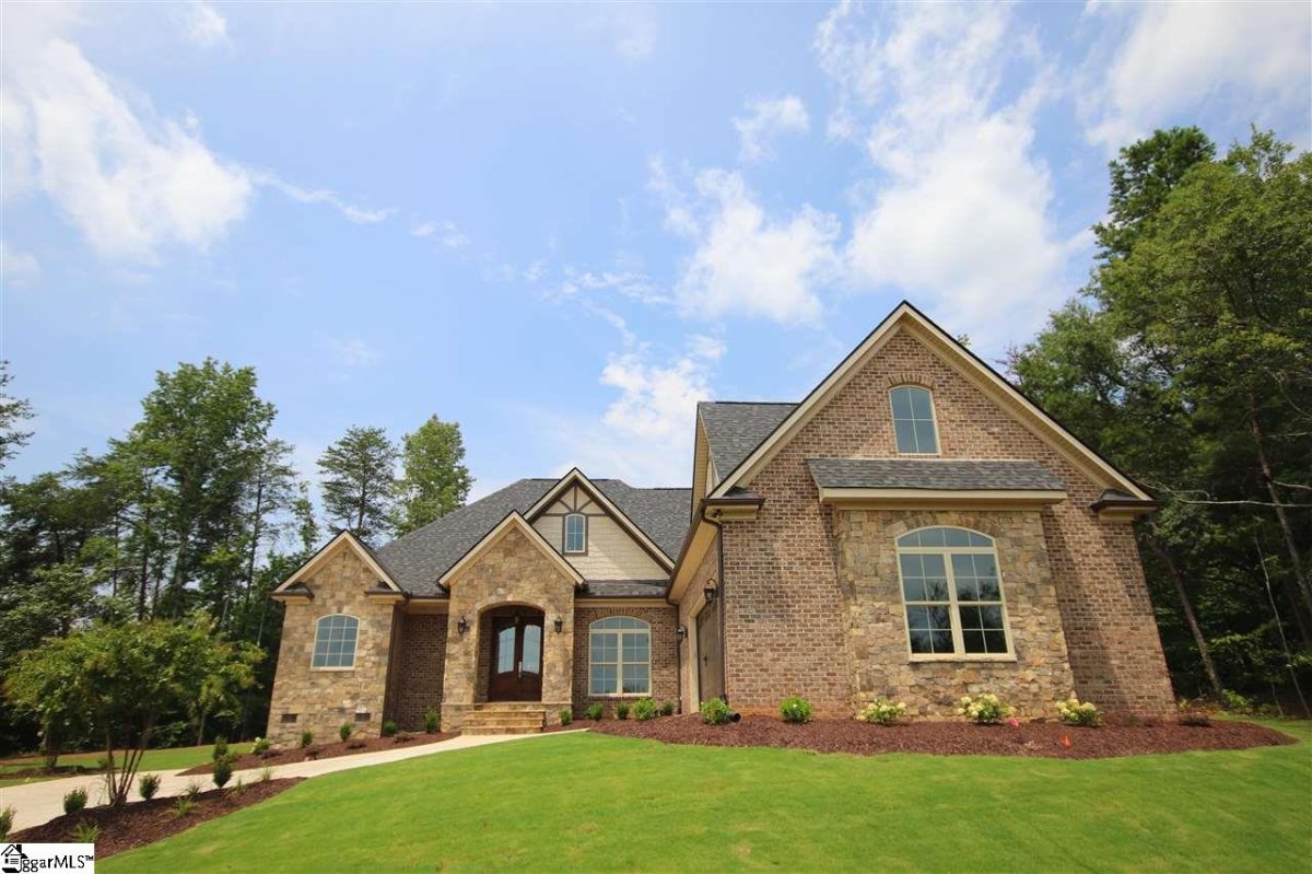 204 Bent Hook Way