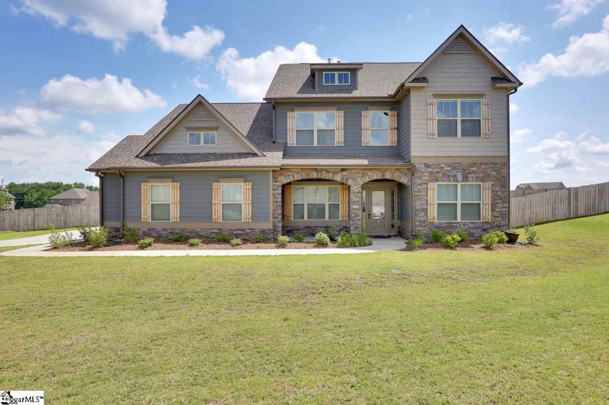 1 Sunray Lane