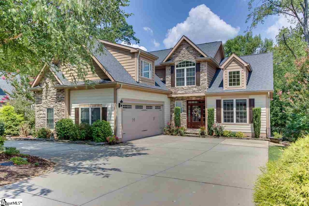 6 Mendenhall Court