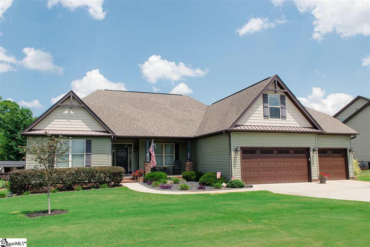 304 Tineke Way
